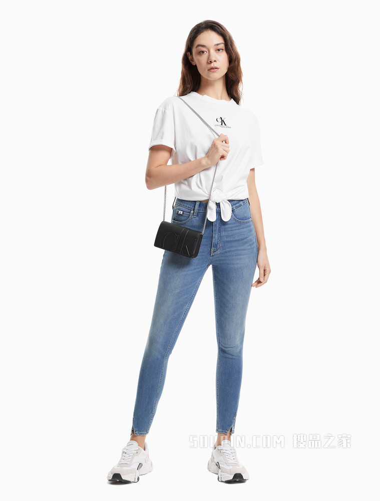 Calvin Klein 女包时尚Calvin Klein 立体压纹翻盖链条单肩包DP1380