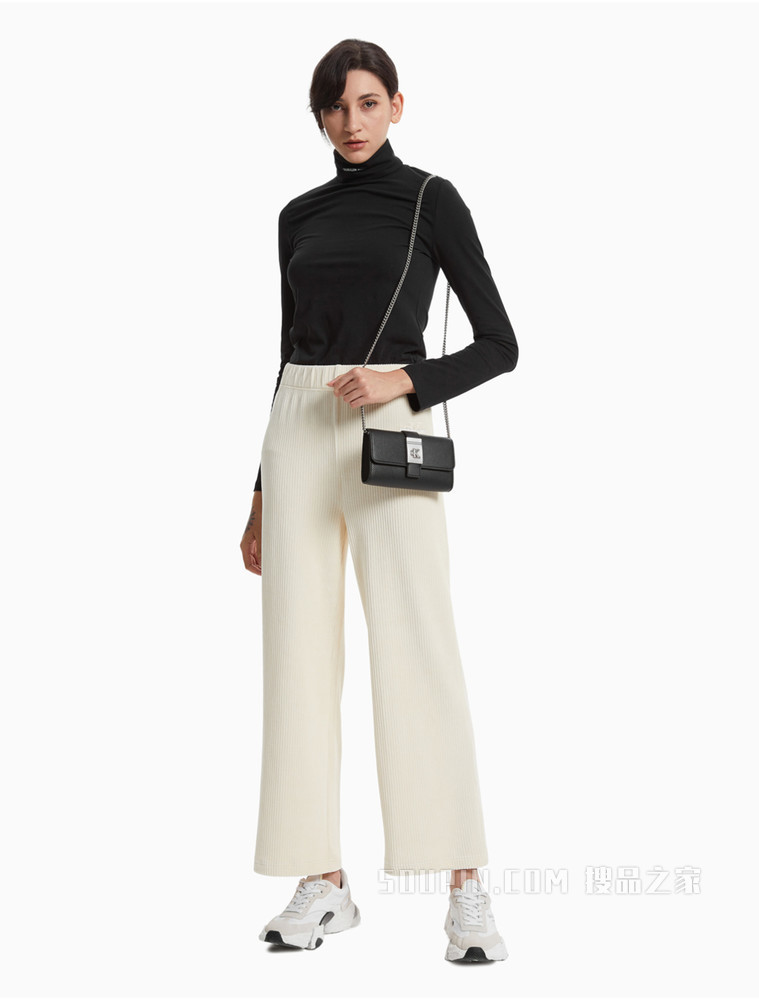Calvin Klein 女包 金属LOGO扣面立体长方形背提包DP1417