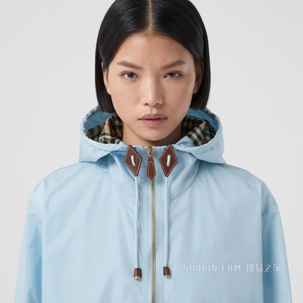 轻便连帽 ECONYL® 外套 (浅蓝色) - 女士