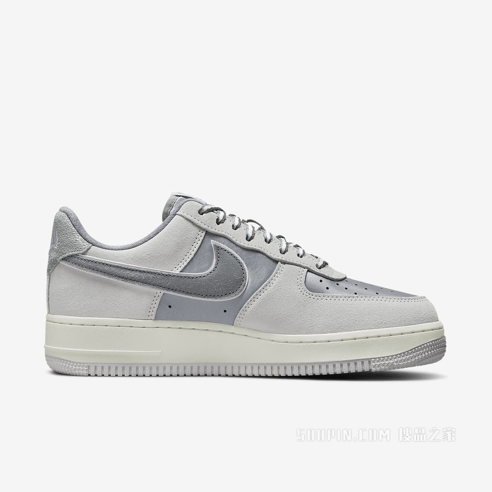 Nike Air Force 1 '07 LX 女子运动鞋