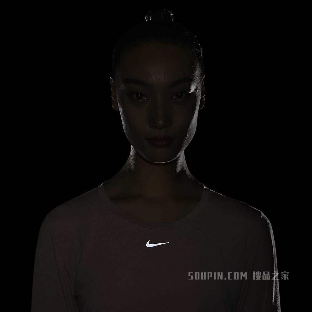Nike Dri-FIT One Luxe 女子长袖上衣