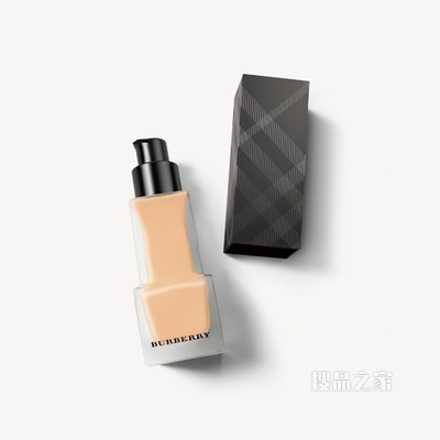 博柏利柔雾持妆粉底液 - 浅暖色 30 号 - 女士