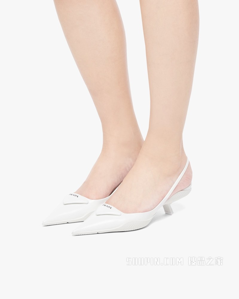 亮面皮革后饰带高跟鞋