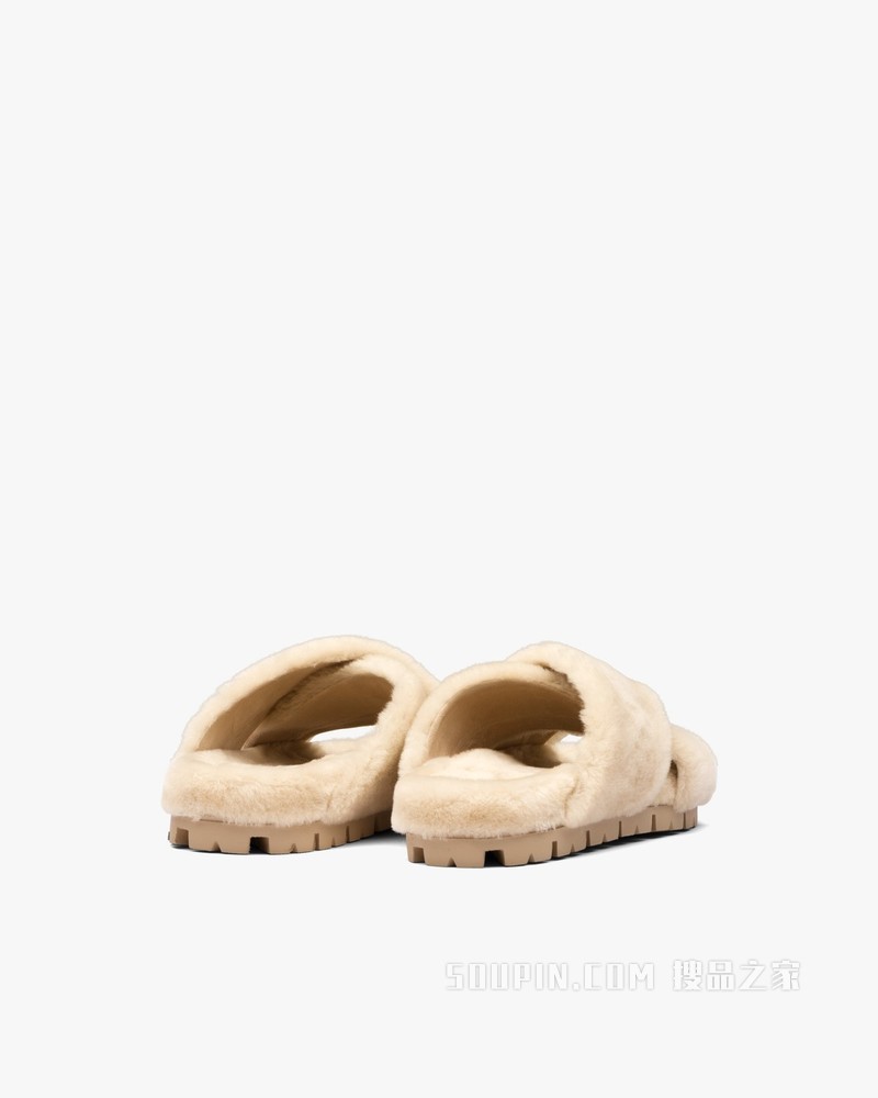 羊皮毛拖鞋