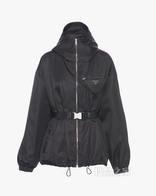 Re-Nylon 再生尼龙兜帽式夹克