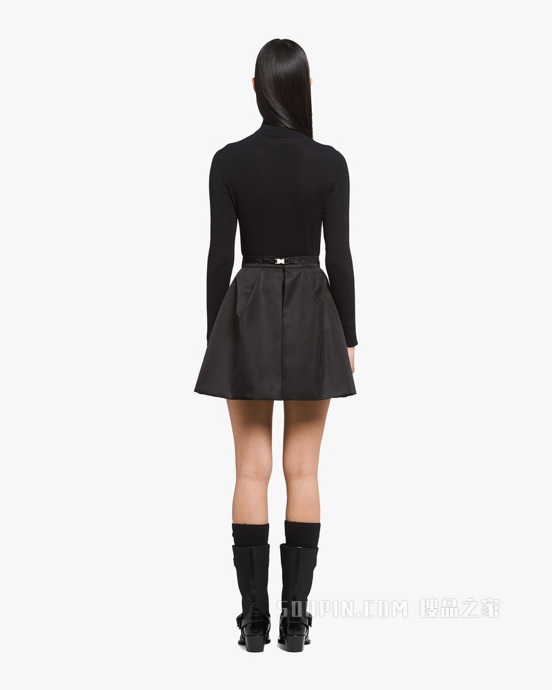 Re-Nylon 再生尼龙迷你半身裙