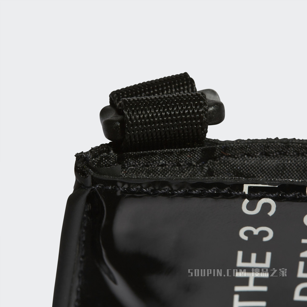 POUCH 运动包