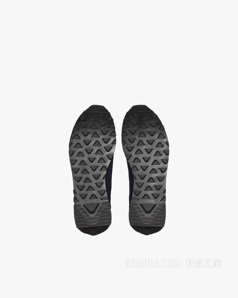 尼龙华达呢运动鞋