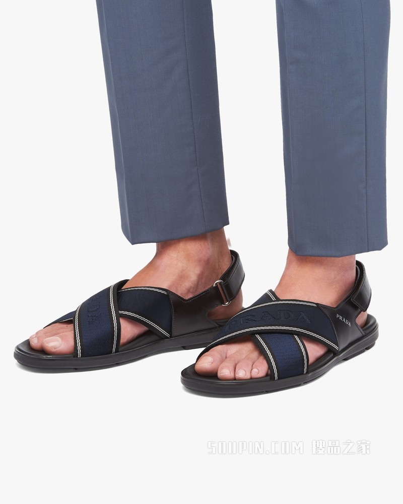 亮面Rois 皮革凉鞋
