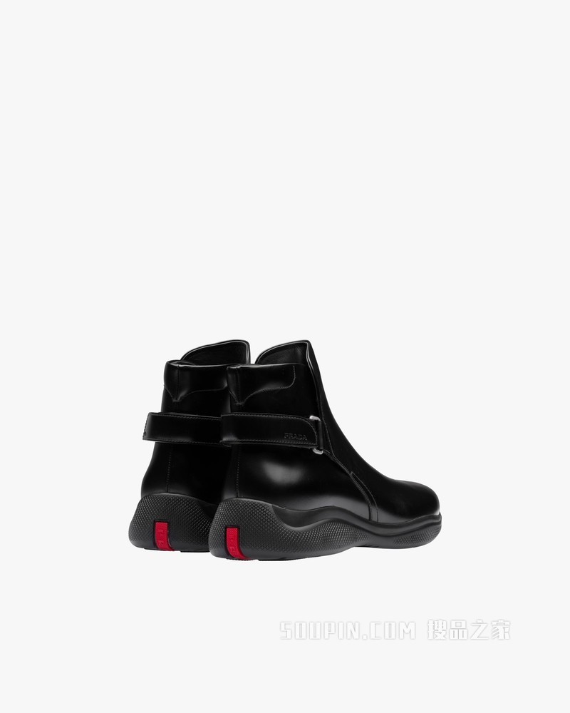 哑色皮革短靴
