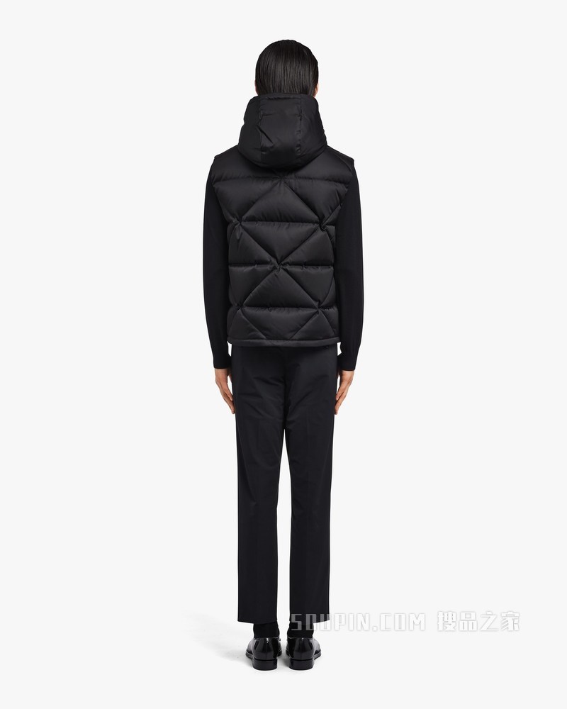 Re-Nylon 再生尼龙羽绒背心外套