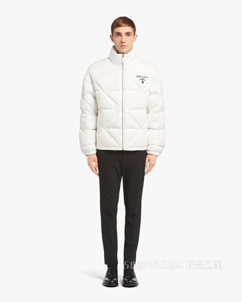 Re-Nylon 再生尼龙羽绒外套