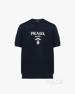 羊毛和羊绒圆领毛衣