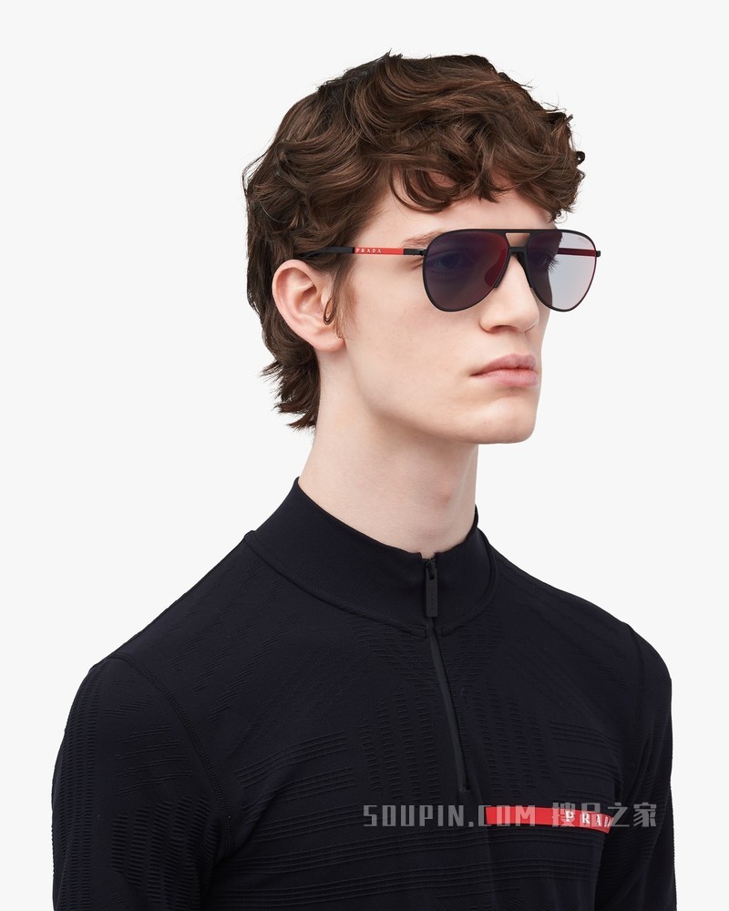 Prada Linea Rossa 眼镜系列