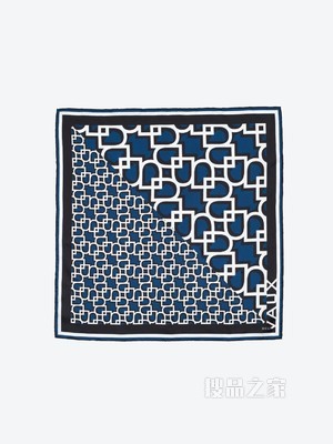 D Upside Down XL Scarf 55