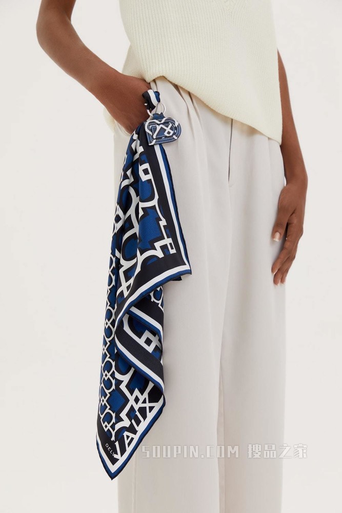 D Upside Down XL Scarf 55