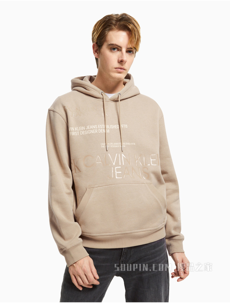 Calvin Klein 男士抽绳连帽大幅LOGO印花加绒卫衣J319366