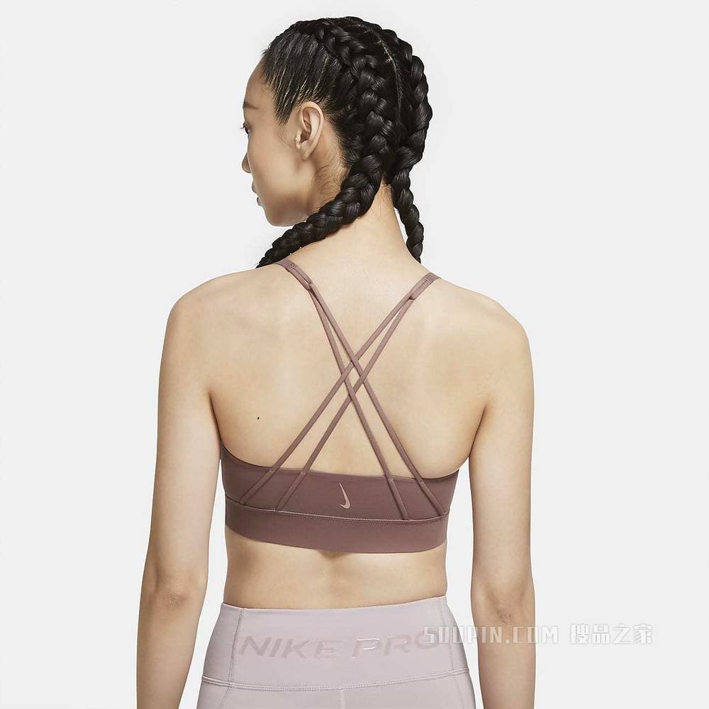 Nike Swoosh Luxe 女子中强度支撑衬垫运动内衣