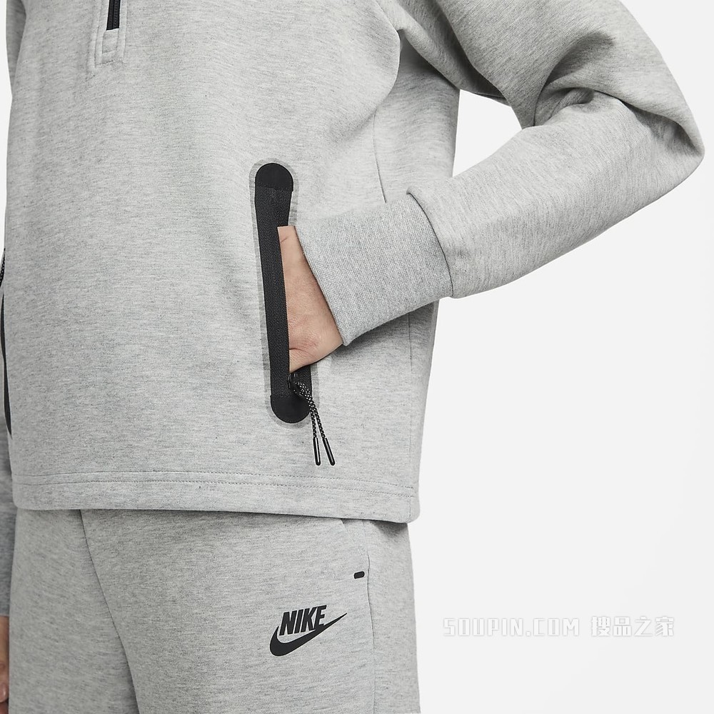 Nike Sportswear Tech Fleece 女子上衣