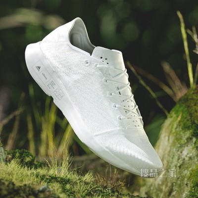 FUTURECRAFT.FOOTPRINT 竞速轻盈疾速跑步鞋