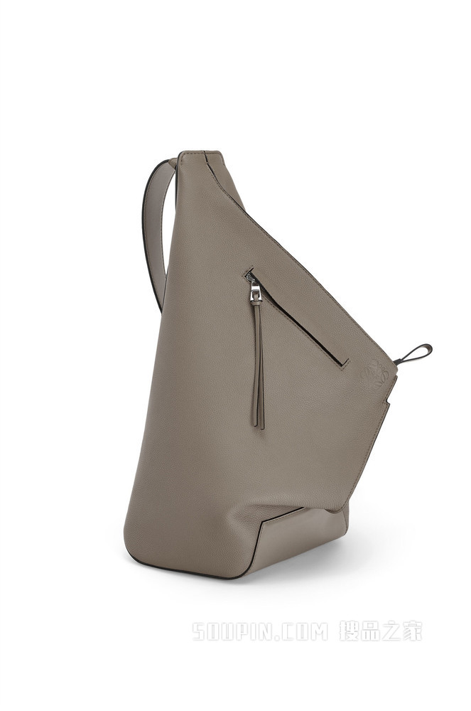 小号柔软粒面牛皮革 Anton 背包