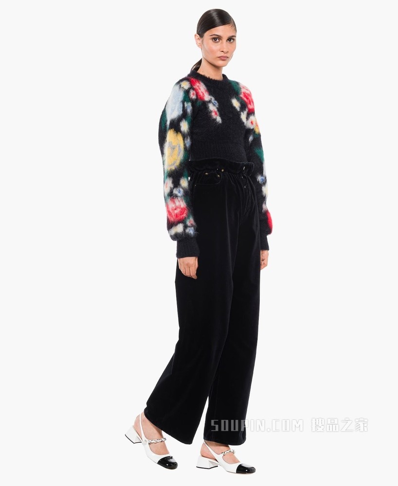 马海毛圆领毛衣