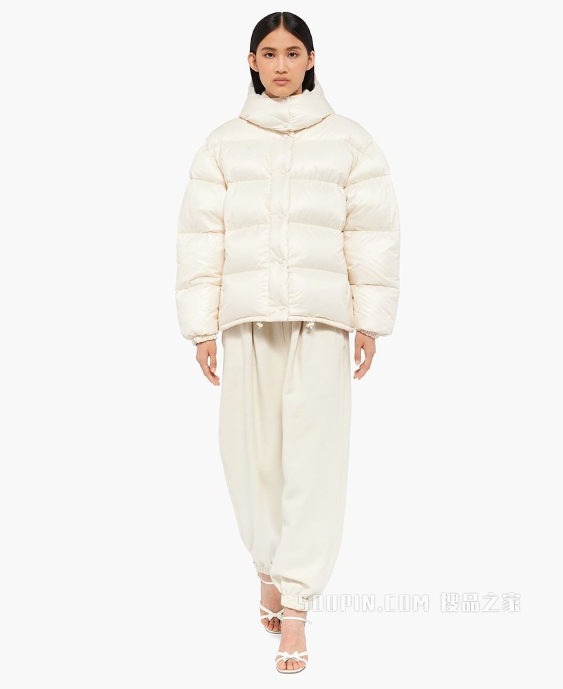 尼龙羽绒外套