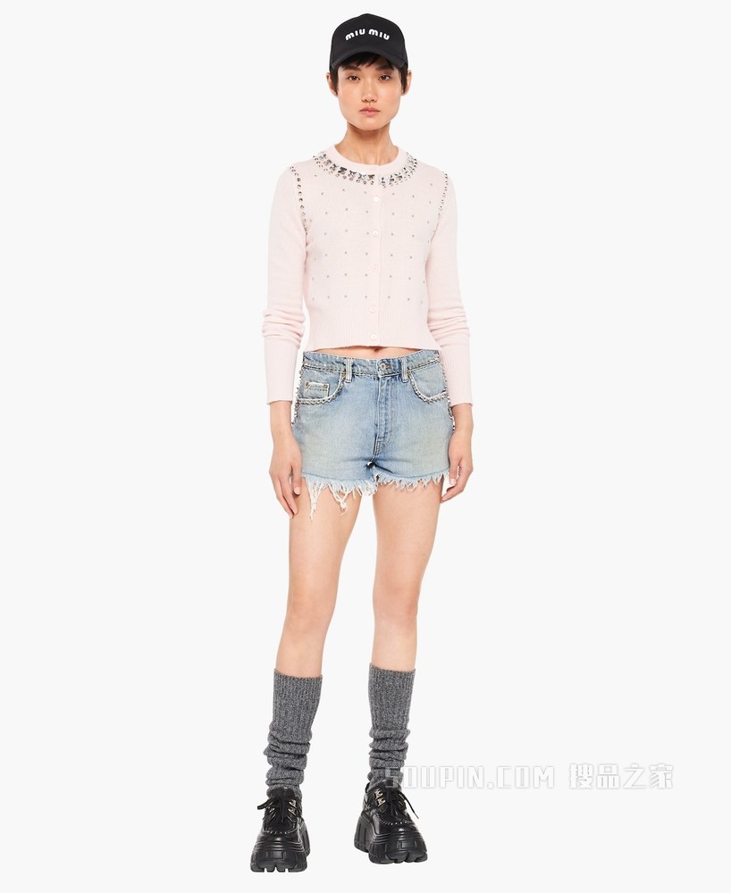 贴花装饰羊毛和羊绒开衫