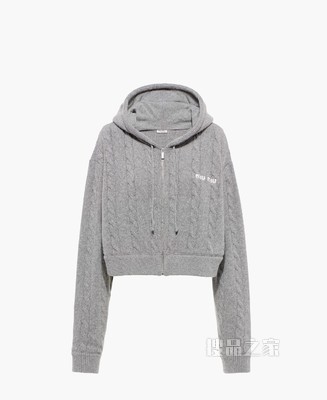 绞花针织羊绒和羊毛帽衫