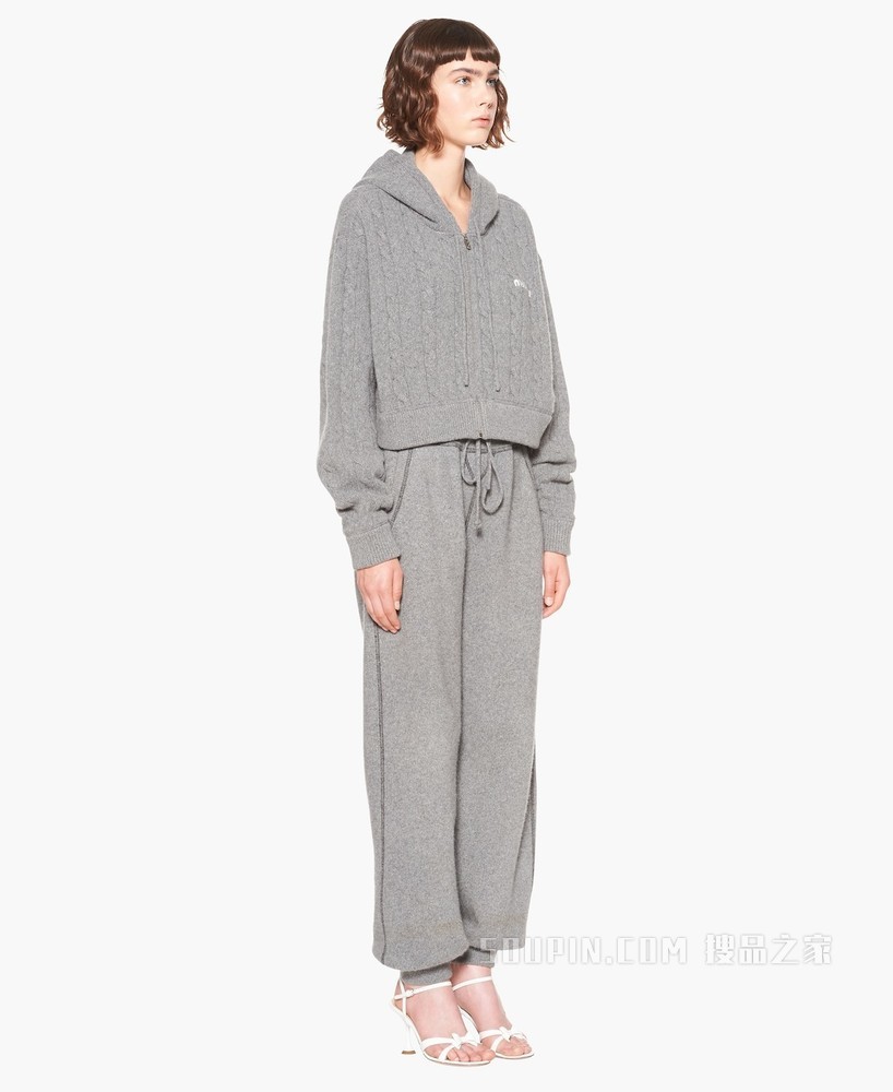 绞花针织羊绒和羊毛帽衫