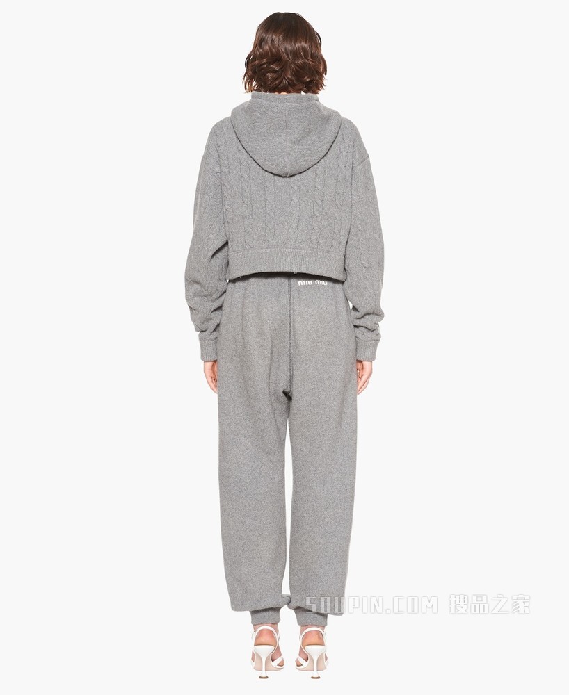 绞花针织羊绒和羊毛帽衫