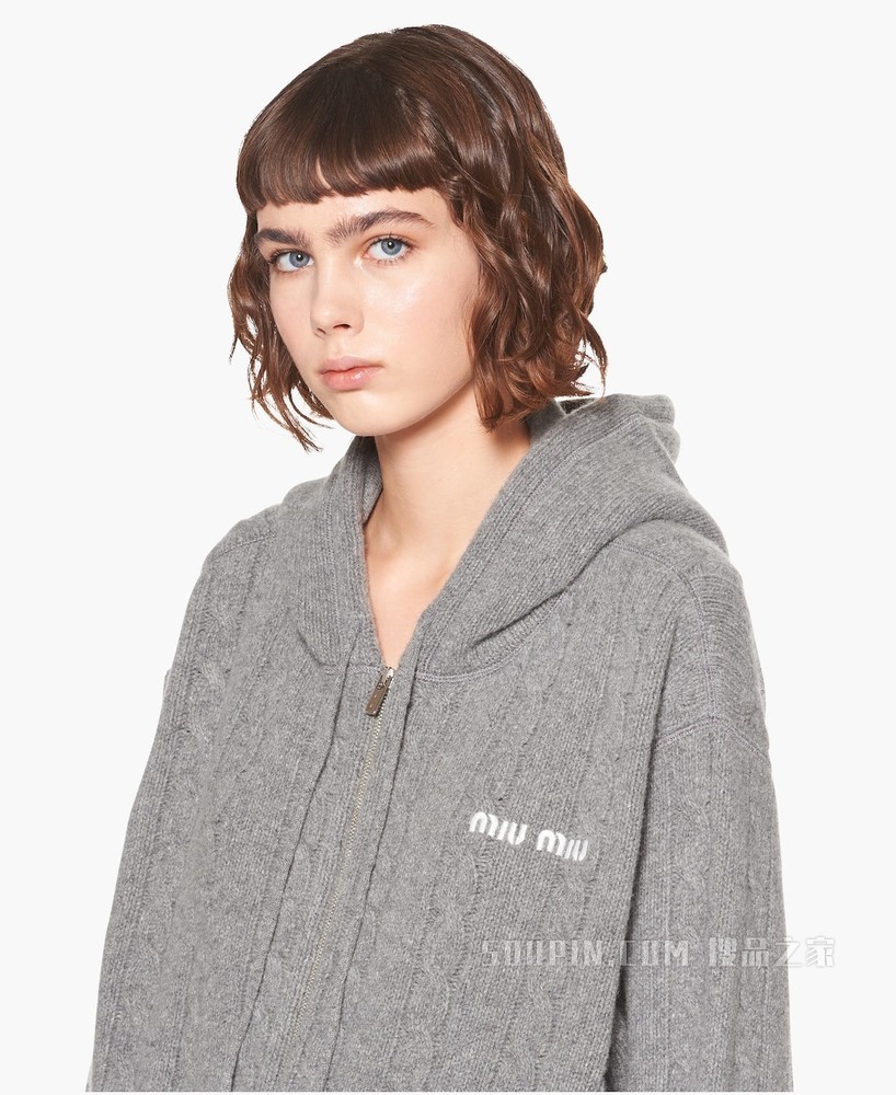 绞花针织羊绒和羊毛帽衫