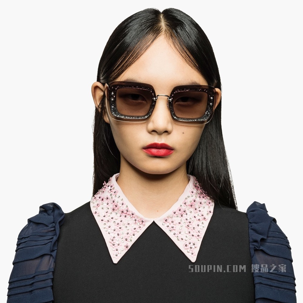 Miu Miu Reveal 方形眼镜