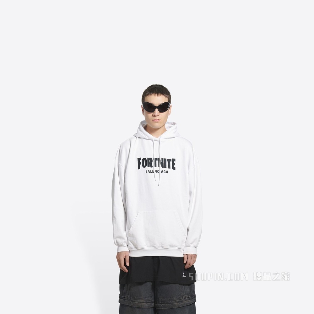 Fortnite©2021 Hoodie Medium Fit