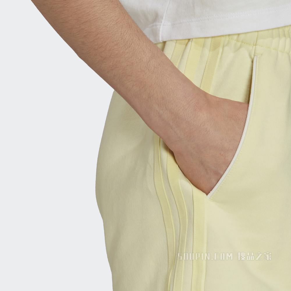 3 STRIPES SHORT 夏季运动短裤