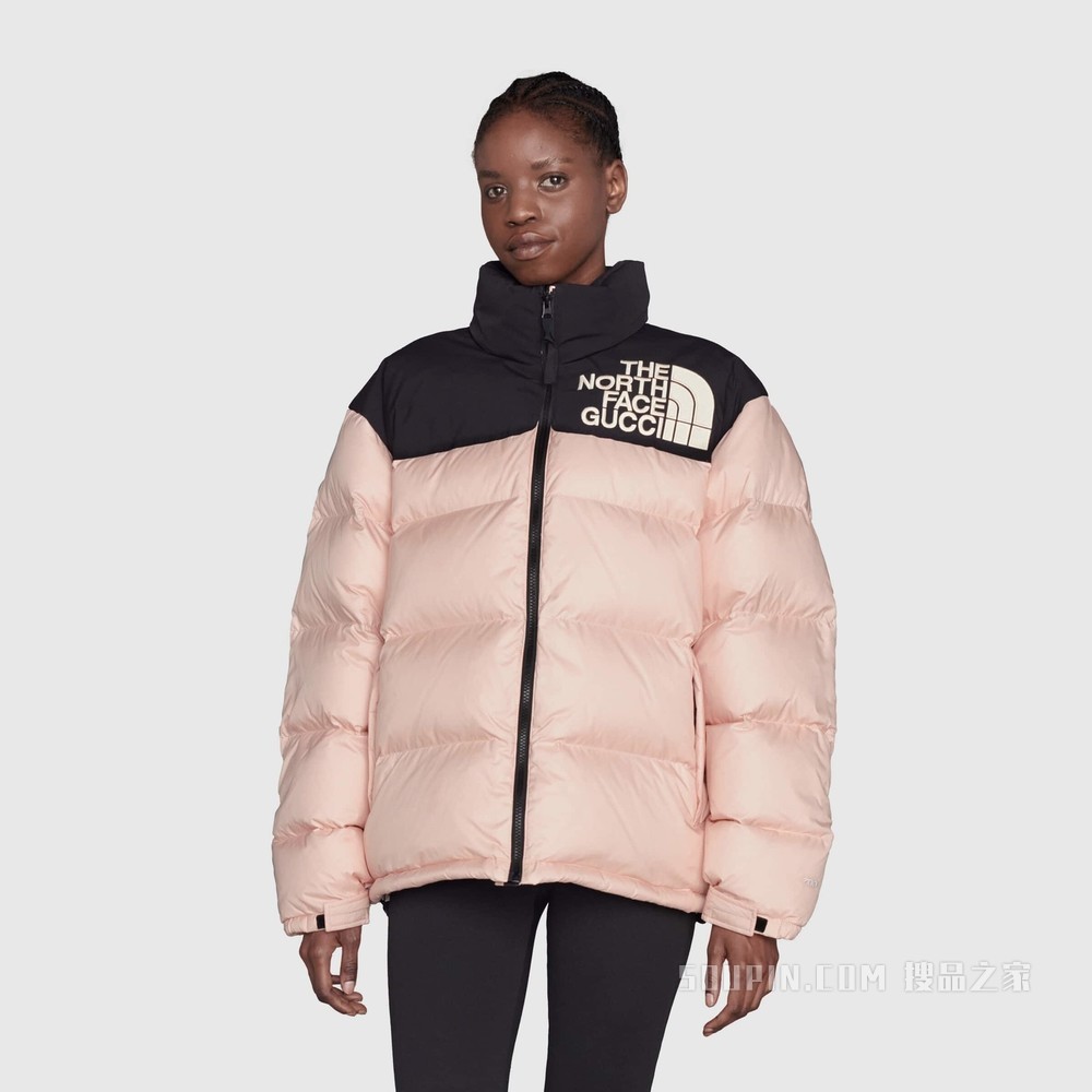 The North Face x Gucci联名系列羽绒夹克 浅粉色和黑色
