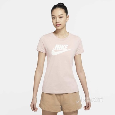 Nike Sportswear Essential 女子T恤