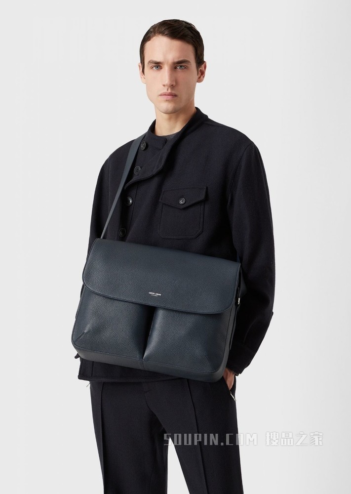经典牛皮革斜挎包 | Giorgio Armani