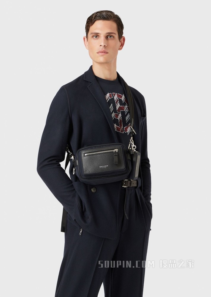 休闲百搭斜挎包 | Giorgio Armani