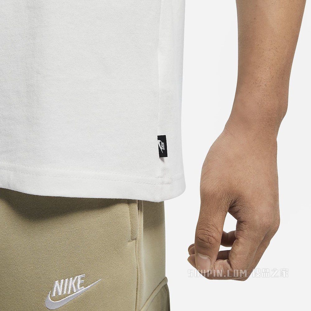 Nike Sportswear Premium Essentials 男子T恤