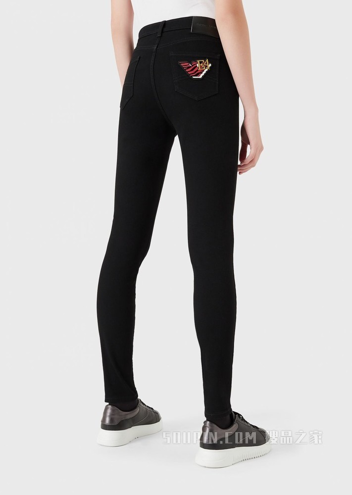 新春系列鹰纹贴布牛仔裤 | Emporio Armani