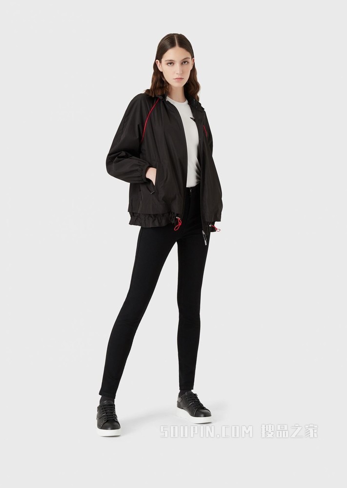 新春系列鹰纹贴布牛仔裤 | Emporio Armani