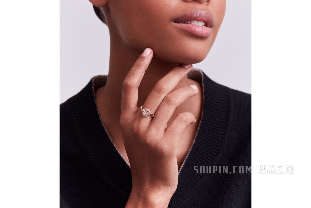 小号 Rose Dior Couture 戒指 玫瑰色 18K 金和钻石装饰