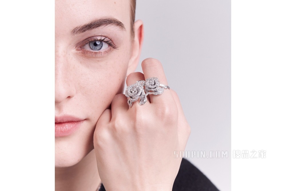大号 Rose Dior Bagatelle 戒指 白色 18K 金和钻石装饰