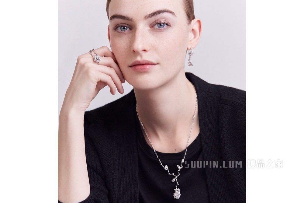 Rose Dior Bagatelle 耳环 白色 18K 金和钻石装饰