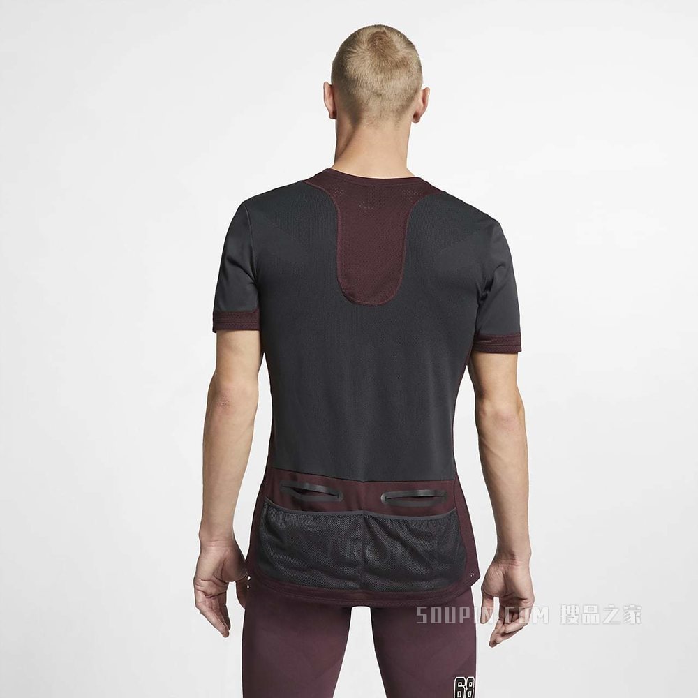 Nike Gyakusou 男子短袖上衣