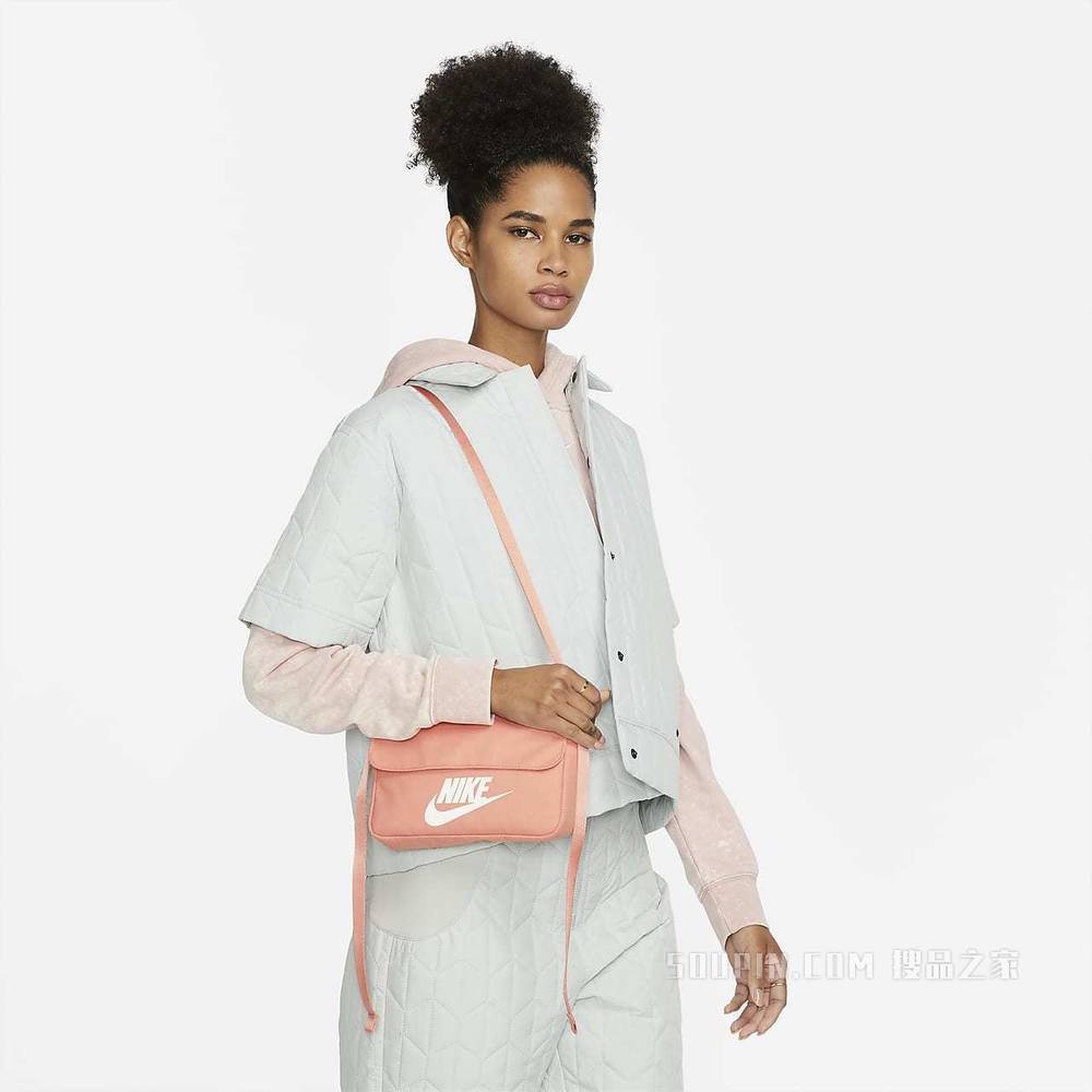 Nike Sportswear Futura 365 Crossbody 单肩包
