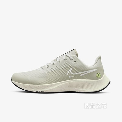 Nike Air Zoom Pegasus 38 Shield 男子跑步鞋