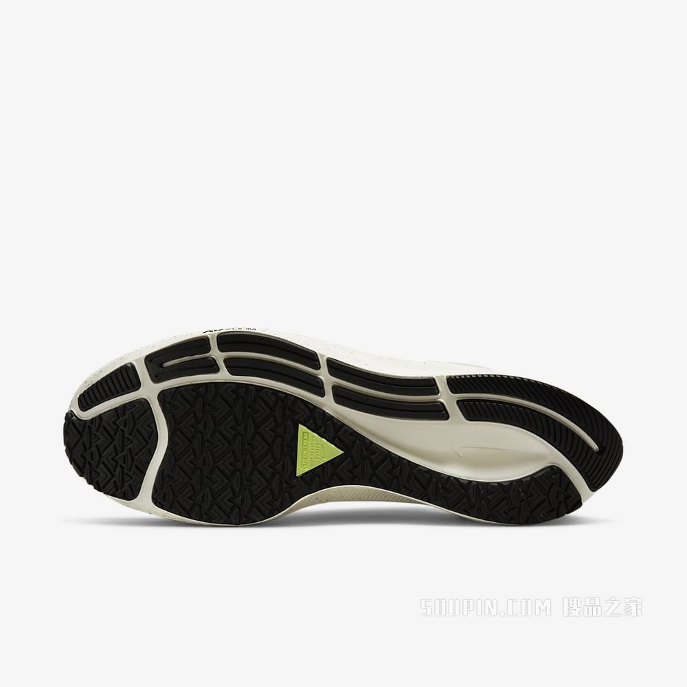 Nike Air Zoom Pegasus 38 Shield 男子跑步鞋