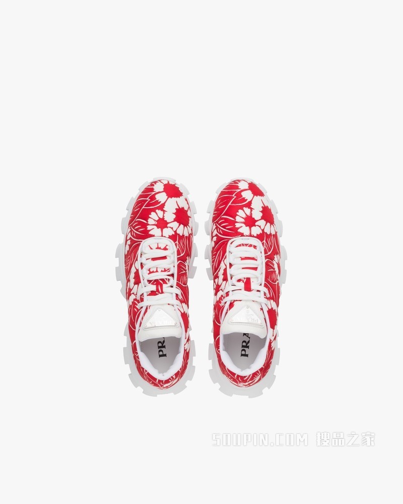 印花尼龙运动鞋